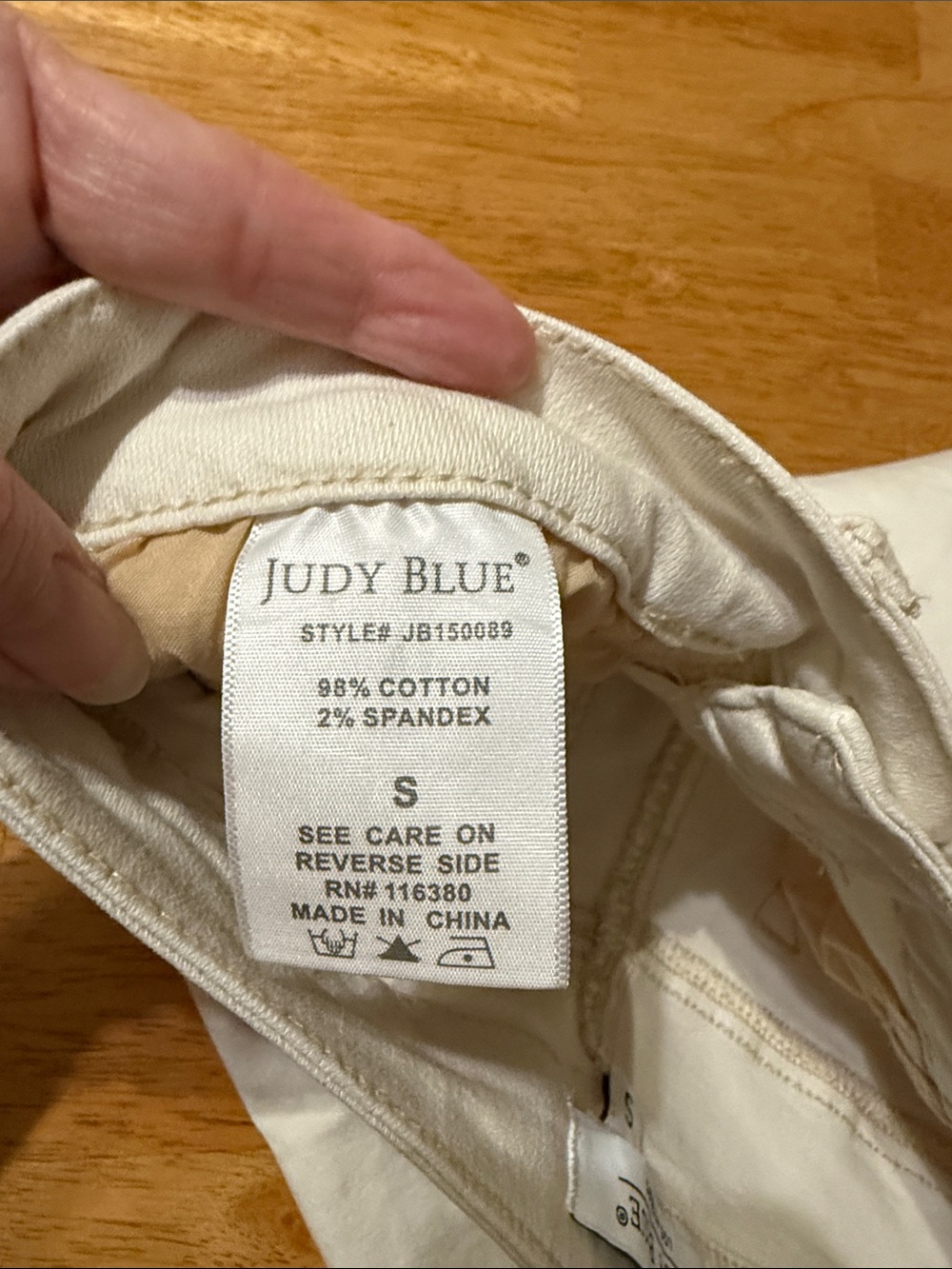 Judy Blue Off-White Frayed Hem Denim Shorts - Picture 5 of 5
